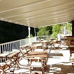 Hotel Restaurant Des Grottes Du Pech Merle Cabrerets