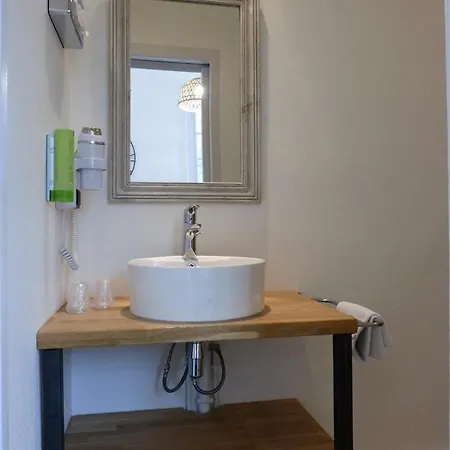 Restaurant Des Grottes Du Pech Merle Cabrerets