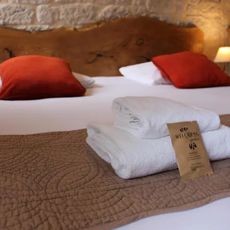 Restaurant Des Grottes Du Pech Merle Hotel 2*