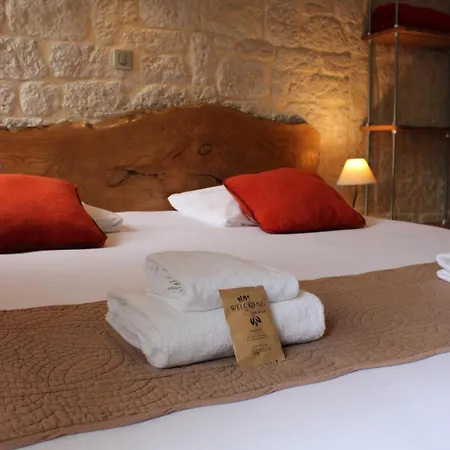 Restaurant Des Grottes Du Pech Merle Hotel Cabrerets