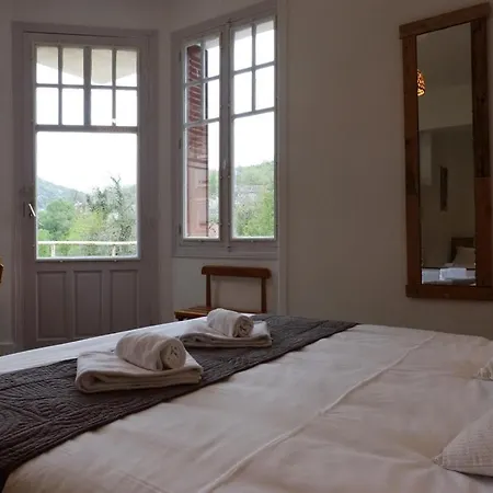 Hotel Des Grottes Hotell Cabrerets