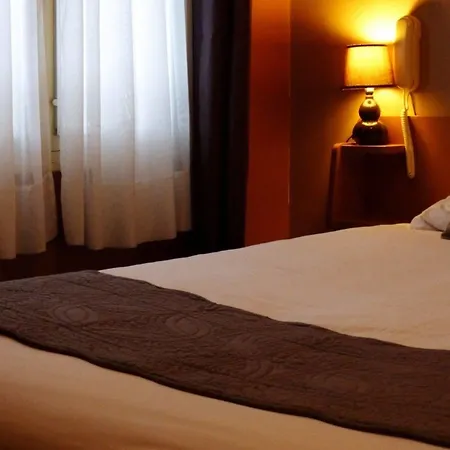 Restaurant Des Grottes Du Pech Merle